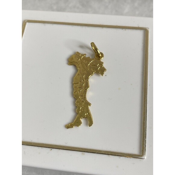 18kt Gold Map European Stamped 750 AR 2.74 Grams Wearable Not Scrap - Picture 2 of 8